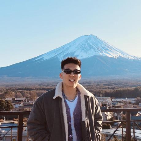 Xingyu Song in front of Mount Fuji